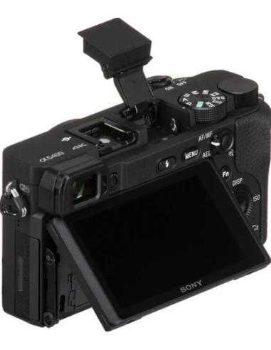 Alpha 6400 + SEL-P 16-50mm f/3.5-5.6 OSS II Nera